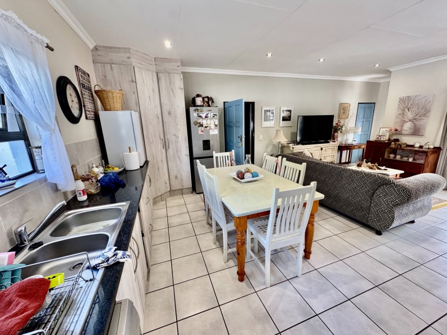 3 Bedroom Property for Sale in Van Der Hoff Park North West